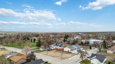 Located just blocks from the municipal golf course, this rare on Desert Canyon Golf Course in Idaho - for sale on GolfHomes.com, golf home, golf lot