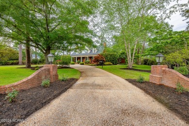 Nestled on 0.95 acre lot in the heart of Trent Woods, this on New Bern Golf and Country Club in North Carolina - for sale on GolfHomes.com, golf home, golf lot