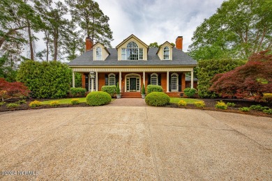Nestled on 0.95 acre lot in the heart of Trent Woods, this on New Bern Golf and Country Club in North Carolina - for sale on GolfHomes.com, golf home, golf lot