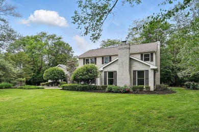 Elegant Living, move-in ready and updated home, with open floor on Blue Ash Golf Course in Ohio - for sale on GolfHomes.com, golf home, golf lot