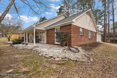 Absolutely beautiful 4 bedroom 2 bath -- foyer entry, formal on Castlewoods Golf Club in Mississippi - for sale on GolfHomes.com, golf home, golf lot