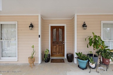 Absolutely beautiful 4 bedroom 2 bath -- foyer entry, formal on Castlewoods Golf Club in Mississippi - for sale on GolfHomes.com, golf home, golf lot