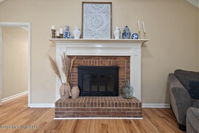 Absolutely beautiful 4 bedroom 2 bath -- foyer entry, formal on Castlewoods Golf Club in Mississippi - for sale on GolfHomes.com, golf home, golf lot