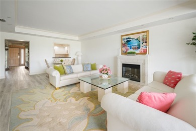 Beautiful FULLY FURNISHED 2/2 condo w/office. Ground floor (no on Oak Harbor Country Club in Florida - for sale on GolfHomes.com, golf home, golf lot