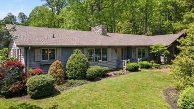 Lovingly maintained 2BR/2BA home with bonus room and extra-large on Mill Creek Country Club in North Carolina - for sale on GolfHomes.com, golf home, golf lot