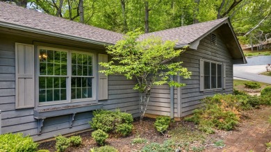 Lovingly maintained 2BR/2BA home with bonus room and extra-large on Mill Creek Country Club in North Carolina - for sale on GolfHomes.com, golf home, golf lot