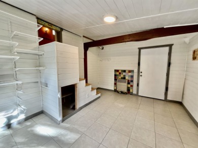 Charming mountain retreat located in the desirable Valle on El Valle Escondido Golf Course in New Mexico - for sale on GolfHomes.com, golf home, golf lot
