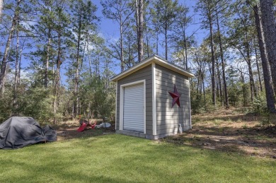 This charming 2-bedroom, 2-bath custom-built home sits on a on Rayburn Country Club in Texas - for sale on GolfHomes.com, golf home, golf lot