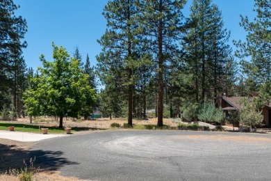 Looking for the perfect lot to build your dream home?  This on Lake Shastina Golf Course in California - for sale on GolfHomes.com, golf home, golf lot