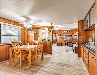 This spacious 2-bedroom, 1.5-bath single-wide home with on Betmar Acres Golf Club in Florida - for sale on GolfHomes.com, golf home, golf lot