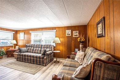 This spacious 2-bedroom, 1.5-bath single-wide home with on Betmar Acres Golf Club in Florida - for sale on GolfHomes.com, golf home, golf lot