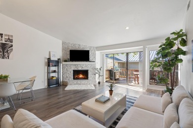Beautifully remodeled one-story townhome in prime Horseshoe Bay on Slick Rock Golf Course - Horseshoe Bay in Texas - for sale on GolfHomes.com, golf home, golf lot