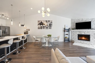 Beautifully remodeled one-story townhome in prime Horseshoe Bay on Slick Rock Golf Course - Horseshoe Bay in Texas - for sale on GolfHomes.com, golf home, golf lot