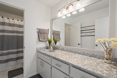 Beautifully remodeled one-story townhome in prime Horseshoe Bay on Slick Rock Golf Course - Horseshoe Bay in Texas - for sale on GolfHomes.com, golf home, golf lot