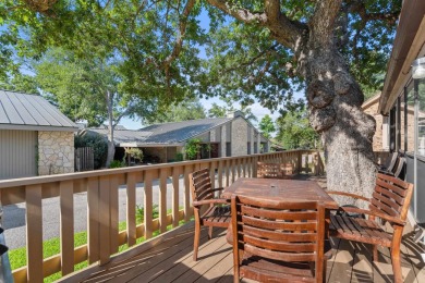 Beautifully remodeled one-story townhome in prime Horseshoe Bay on Slick Rock Golf Course - Horseshoe Bay in Texas - for sale on GolfHomes.com, golf home, golf lot