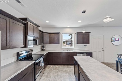 Located in Ocean Terrace, one of Bandon's newer home on Old Bandon Golf Links in Oregon - for sale on GolfHomes.com, golf home, golf lot