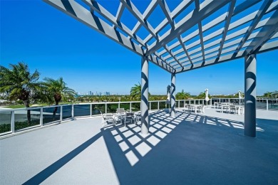 Elegant renovated Loft with a 1-bedroom plus Office layout on a on Miami Beach Golf Club in Florida - for sale on GolfHomes.com, golf home, golf lot