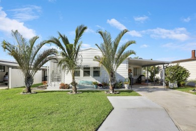 This beautifully updated 2-bedroom, 2-bathroom split-floor plan on Heritage Ridge Golf Club in Florida - for sale on GolfHomes.com, golf home, golf lot