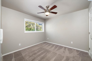 MLS# 284092 Nicely remodeled Co-op condo a short walk away from on Tri-City Country Club in Washington - for sale on GolfHomes.com, golf home, golf lot