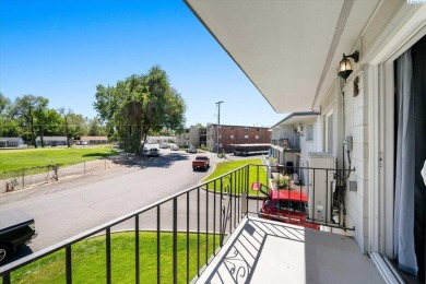 MLS# 284092 Nicely remodeled Co-op condo a short walk away from on Tri-City Country Club in Washington - for sale on GolfHomes.com, golf home, golf lot