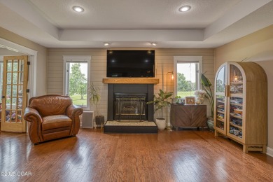 Immaculate Home with Golf Course Views in Loma Linda! This on The Bald Eagle Course At Eagle Creek Golf Club in Missouri - for sale on GolfHomes.com, golf home, golf lot