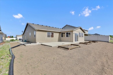Welcome to this beautifully cared-for rancher in a warm and on The Fairways at West Terrace in Washington - for sale on GolfHomes.com, golf home, golf lot