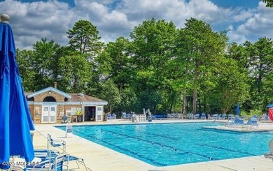 Leisure Village West- This 2 bedroom, 2 bath home is located on Leisure Village West Assoc. in New Jersey - for sale on GolfHomes.com, golf home, golf lot