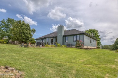 Immaculate Home with Golf Course Views in Loma Linda! This on The Bald Eagle Course At Eagle Creek Golf Club in Missouri - for sale on GolfHomes.com, golf home, golf lot