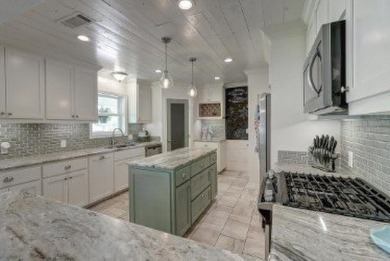 This Quintessential Coastal Cottage is FULLY FURNISHED!!!! This on Rockport Country Club in Texas - for sale on GolfHomes.com, golf home, golf lot