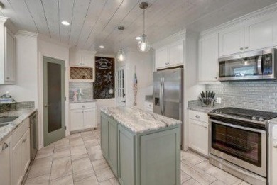 This Quintessential Coastal Cottage is FULLY FURNISHED!!!! This on Rockport Country Club in Texas - for sale on GolfHomes.com, golf home, golf lot
