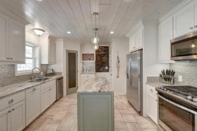 This Quintessential Coastal Cottage is FULLY FURNISHED!!!! This on Rockport Country Club in Texas - for sale on GolfHomes.com, golf home, golf lot