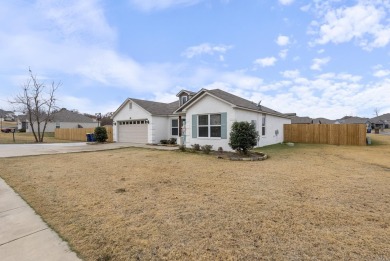 WOW!!! This 4 bedroom, 2 bathroom home on a DOUBLE lot in the on Greystone Country Club in Arkansas - for sale on GolfHomes.com, golf home, golf lot