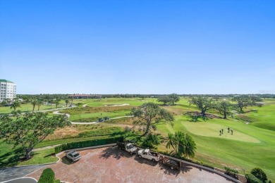 Under contract-accepting backup offers. Located behind the on Belleair Country Club in Florida - for sale on GolfHomes.com, golf home, golf lot