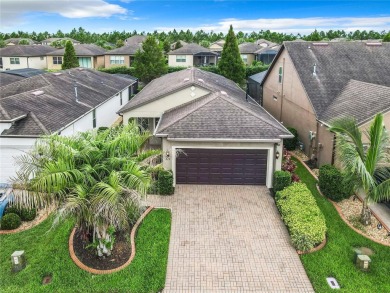 Under contract-accepting backup offers. FURNITURE, TV's  OUTSIDE on Ridgewood Lakes Golf and Country Club in Florida - for sale on GolfHomes.com, golf home, golf lot
