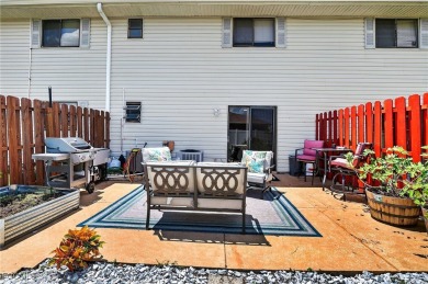 Chic & Stylish First Floor Condo in the Heart of Cape Coral on Palmetto-Pine Country Club in Florida - for sale on GolfHomes.com, golf home, golf lot