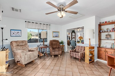 ***FREE SOLAR!!!...SINGLE STORY...MOVE-IN READY...MINT CONDITION on Sun City Lakes West and East in Arizona - for sale on GolfHomes.com, golf home, golf lot