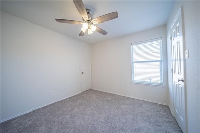 Golf Course Lot.  4 bedrooms 2.5 bath.  Kitchen has granite, SS on Jim Boggs in Texas - for sale on GolfHomes.com, golf home, golf lot