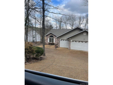 Nicely updated 3 Bedroom, 2.5 Bath Balboa Golf Course Retreat - on Balboa Golf Course in Arkansas - for sale on GolfHomes.com, golf home, golf lot