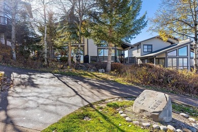 Tucked at the end of a cul-de-sac, this private townhome on Rollingstone Ranch Golf Club in Colorado - for sale on GolfHomes.com, golf home, golf lot