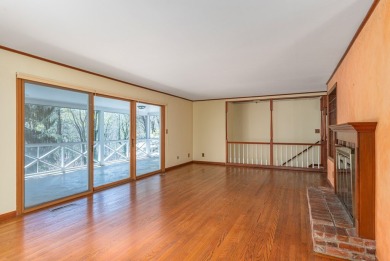 Rare opportunity near Waynesville Country Club! Spacious 4BD/4BA on Waynesville Country Club Inn in North Carolina - for sale on GolfHomes.com, golf home, golf lot