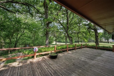 Welcome to this absolute adorable 3-bed, 2-bath home nestled in on The Club At Runaway Bay in Texas - for sale on GolfHomes.com, golf home, golf lot