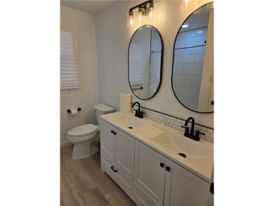 Cute 3/2/2 in the coveted Subdivision of Little Bay Shores! on Rockport Country Club in Texas - for sale on GolfHomes.com, golf home, golf lot