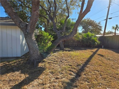 Cute 3/2/2 in the coveted Subdivision of Little Bay Shores! on Rockport Country Club in Texas - for sale on GolfHomes.com, golf home, golf lot