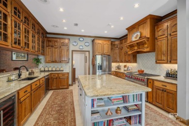 Welcome to this stunning estate in Lakewood Club Estates on Lakewood Golf Club in Alabama - for sale on GolfHomes.com, golf home, golf lot