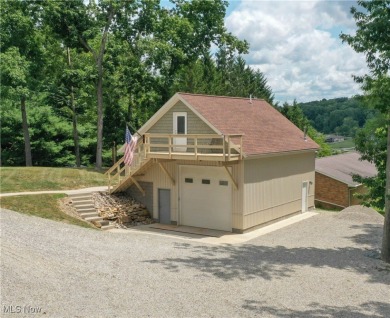 Here is a unique opportunity to own one of the original *round on Lake Mohawk Golf Club in Ohio - for sale on GolfHomes.com, golf home, golf lot