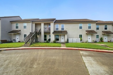 This coastal cutie is serving all the easy-breezy vibes in on Rockport Country Club in Texas - for sale on GolfHomes.com, golf home, golf lot