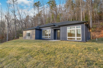 Price Below Recent Appraisal! 3 Bed | 2 Bath | 1,700 +/- Sqft | on The Rock At Jocassee in South Carolina - for sale on GolfHomes.com, golf home, golf lot