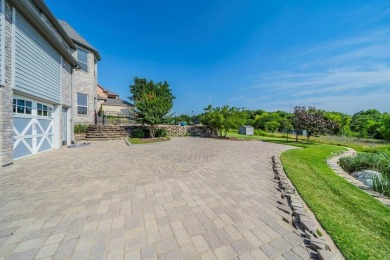 Traditional French Elegance in the hills of Dallas County!
This on Tangle Ridge Golf Club in Texas - for sale on GolfHomes.com, golf home, golf lot