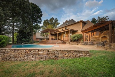 WELCOME TO SOUTHERN ELEGANCE OVERLOOKING MEMPHIS NATIONAL GOLF on Memphis National Golf Club in Tennessee - for sale on GolfHomes.com, golf home, golf lot