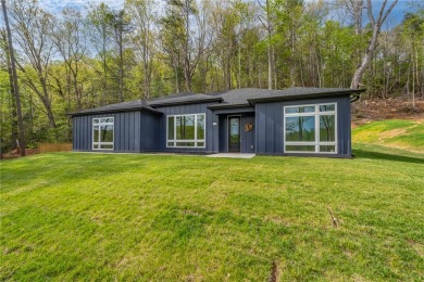 New Price Below Recent Appraisal! Spring Sale - 3 Bed | 2 Bath | on The Rock At Jocassee in South Carolina - for sale on GolfHomes.com, golf home, golf lot